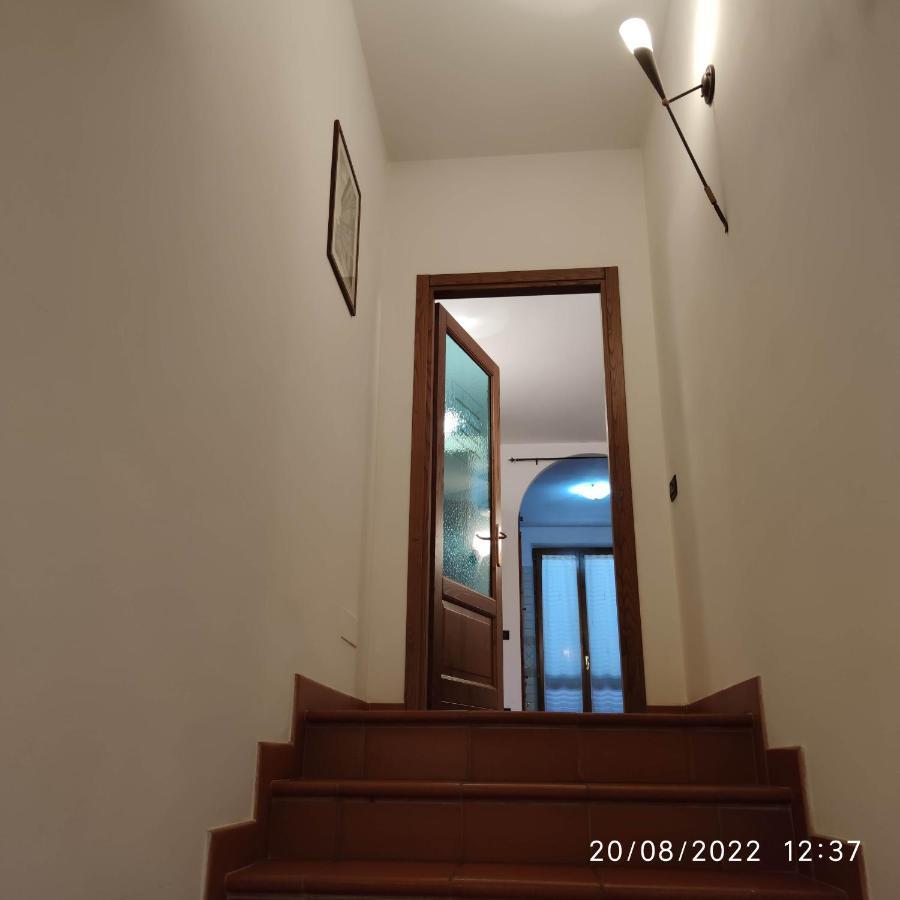 M & M Pinzi Suite Apartment Montepulciano Stazione Exterior foto